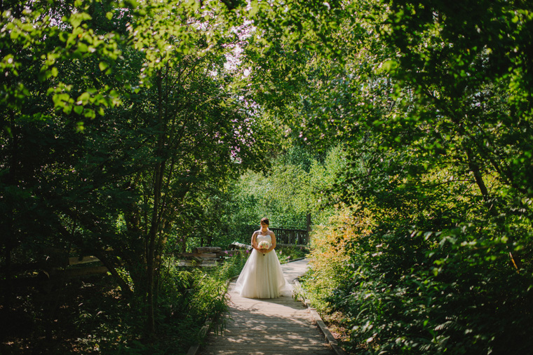 bride in vancouver forest