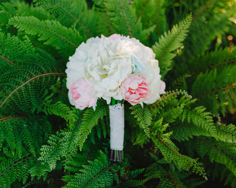 unique white and pink wedding bouquet
