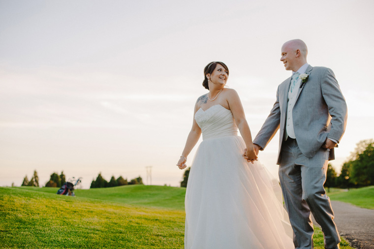 Sunset wedding pictures in vancouver
