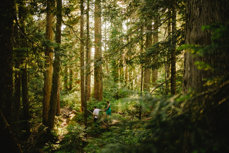 vancouver adventure engagement portraits
