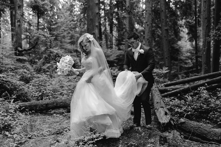 candid vancouver wedding photographer